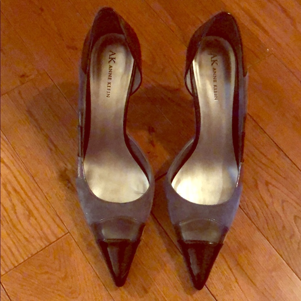 Fun dressy pointy toe pump